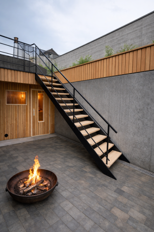 SAUNA, ESCALIER, ET TERRASSE SUR PLATEFORME